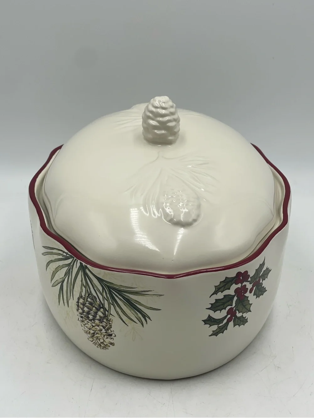 Better Homes & Gardens “Heritage Collection” Limited Edition Pinecone Casserole